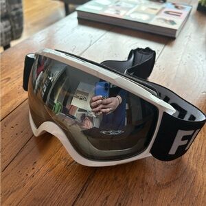 FINDWAY White Mirrored Ski Snowboard Goggles